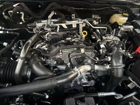 New 2025 Ford Ranger XLT w/ Equipment Group 301A High image 44