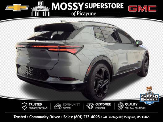 Used 2024 Chevrolet Equinox EV RS FWD image 3