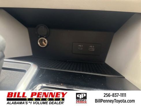 Used 2022 Nissan Pathfinder SL image 32