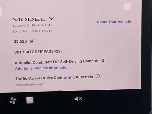 Used 2023 Tesla Model Y Long Range AWD/4WD image 13