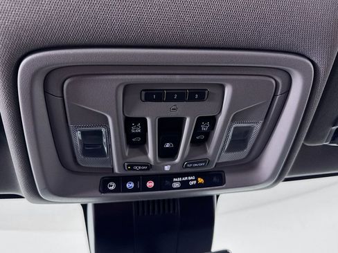 Used 2024 GMC Sierra 2500 Denali w/ Denali Reserve Package image 22