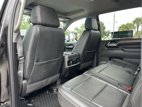 Used 2025 GMC Sierra 2500 Denali w/ Denali Reserve Package AWD/4WD image 15