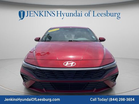 Certified 2024 Hyundai Elantra SEL FWD image 11