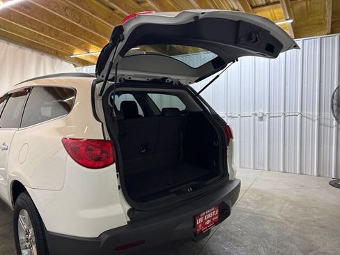 Used 2012 Chevrolet Traverse LT FWD image 10