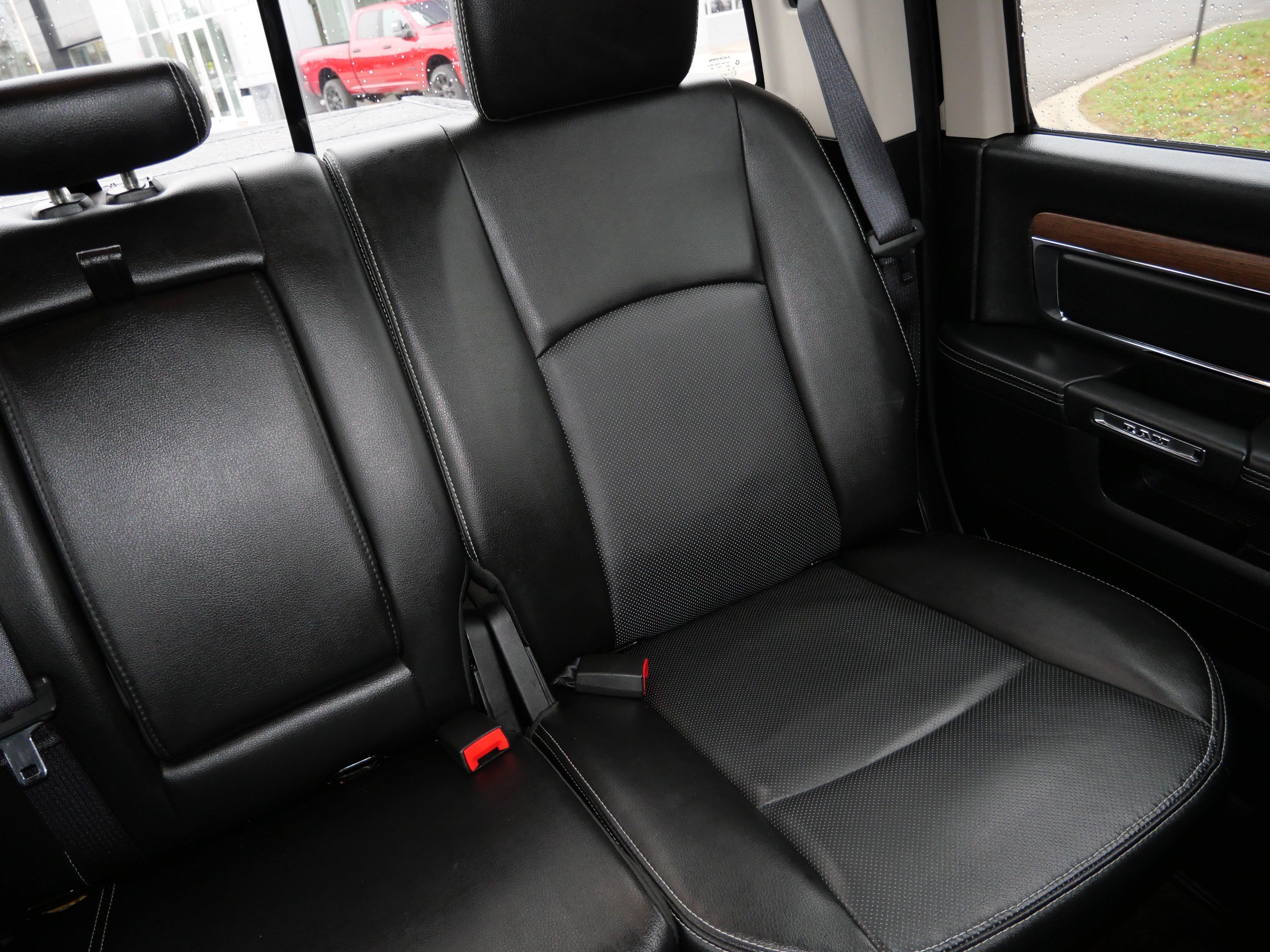 Used 2015 RAM 1500 Laramie w/ Convenience Group AWD/4WD image 14