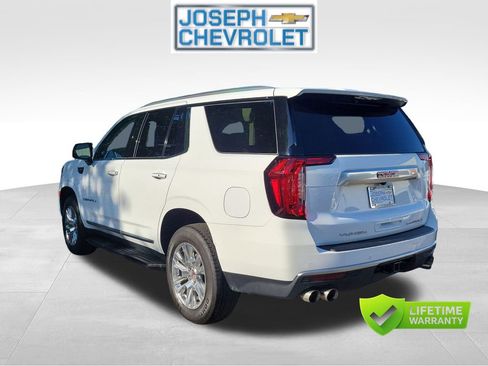 Used 2024 GMC Yukon Denali AWD/4WD image 3