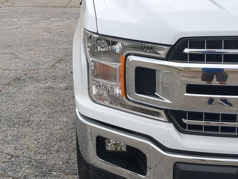 Certified 2020 Ford F150 XLT w/ Equipment Group 302A Luxury RWD image 8