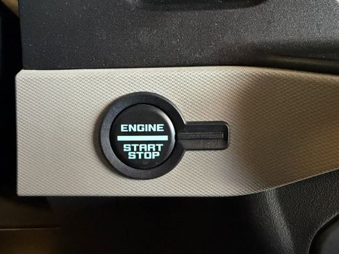 Used 2022 Ford Bronco Wildtrak image 22