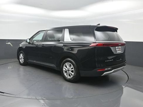 Used 2022 Kia Carnival LX FWD image 27