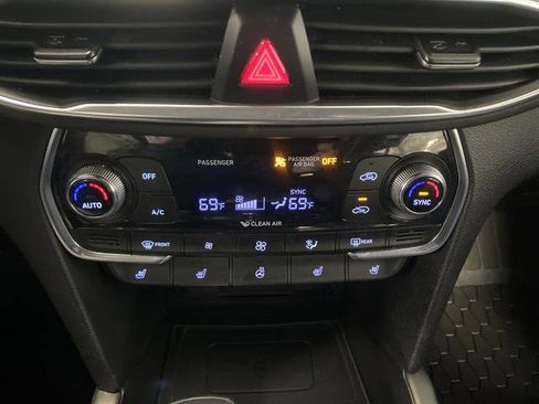 Used 2020 Hyundai Santa Fe Limited image 20