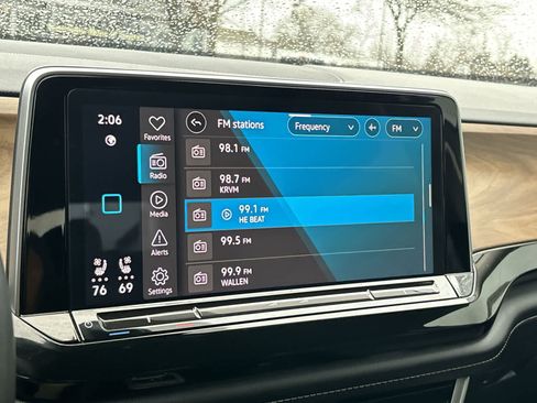 Used 2024 Volkswagen Atlas SE image 22