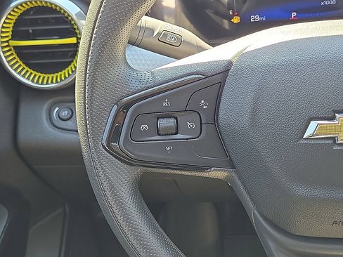 Used 2026 Chevrolet Trax LT FWD image 19