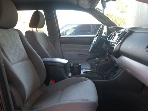 Used 2013 Toyota Tacoma 2WD Double Cab w/ Convenience Pkg image 24