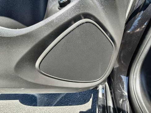 Used 2020 Buick Encore GX Select w/ Sport Touring Package FWD image 14