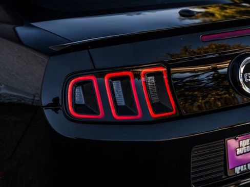 Used 2013 Ford Mustang GT Premium image 46