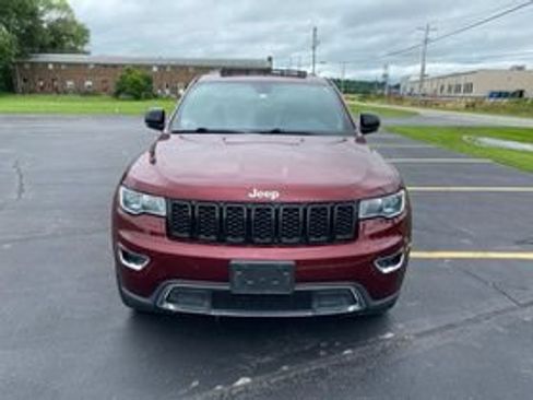 Used 2018 Jeep Grand Cherokee Limited AWD/4WD image 8