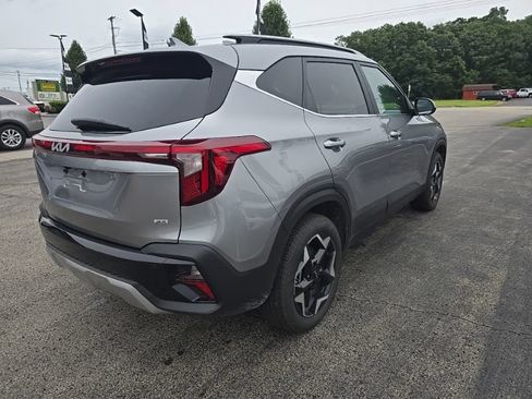 Certified 2026 Kia Seltos EX AWD/4WD image 8