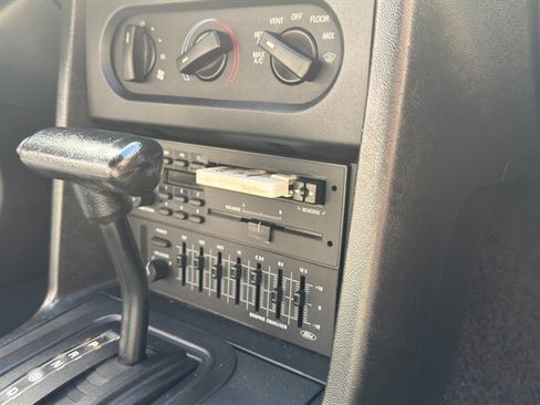Used 1992 Ford Mustang LX RWD image 7