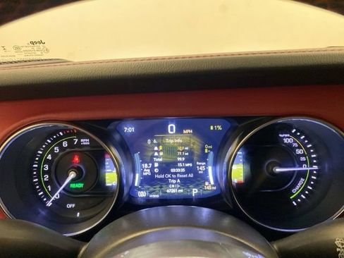 Used 2023 Jeep Wrangler Unlimited Rubicon 4xe AWD/4WD image 13