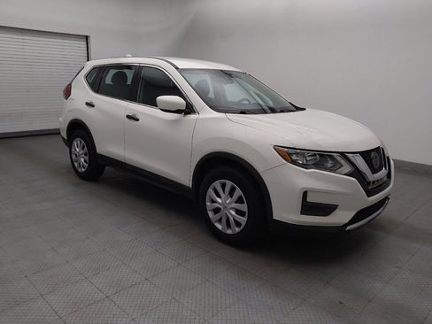 Used 2020 Nissan Rogue S FWD image 11