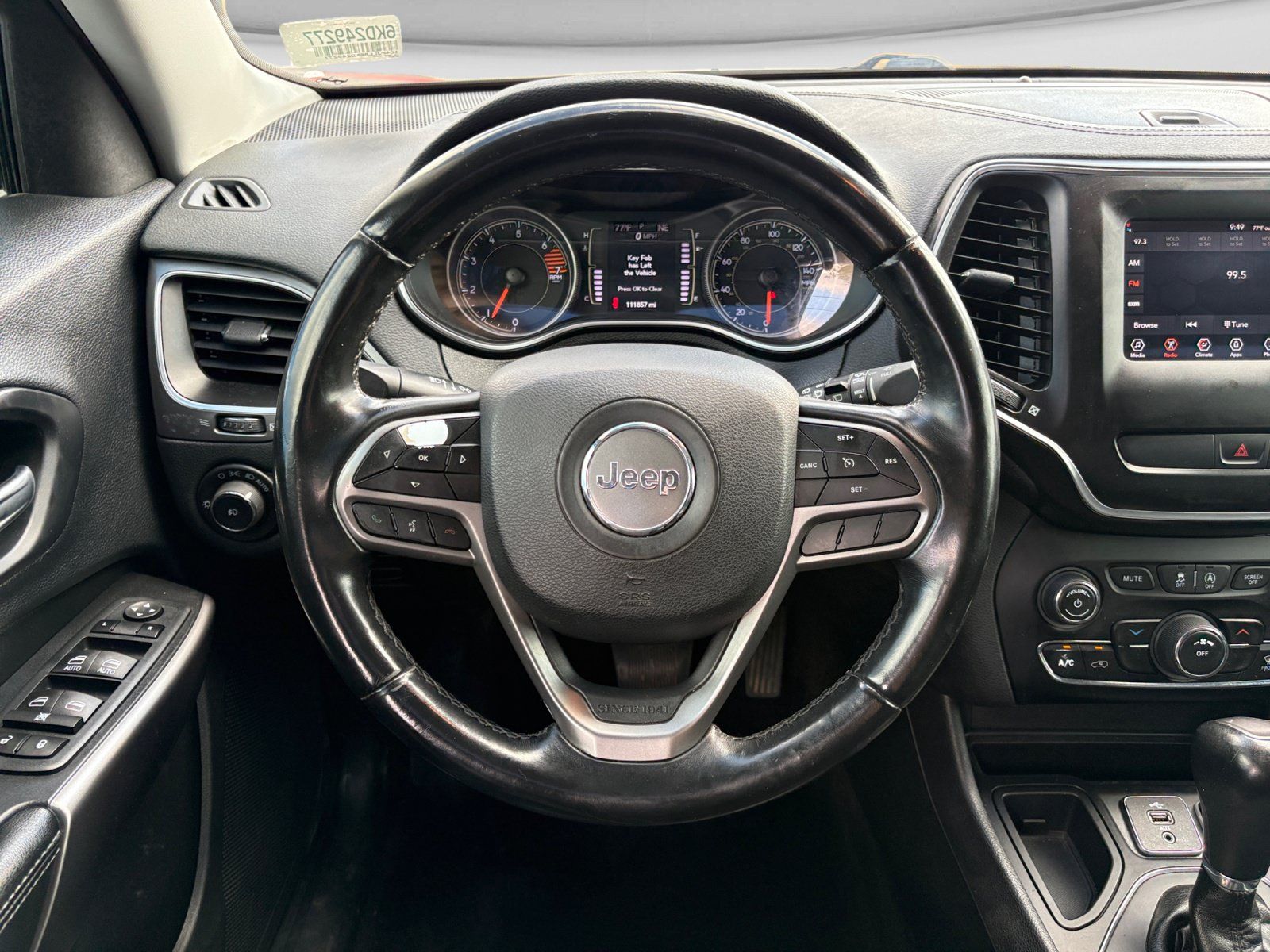 Used 2019 Jeep Cherokee Latitude Plus FWD image 13