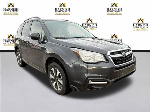 Used 2017 Subaru Forester 2.5i Premium w/ All-Weather Package image 9