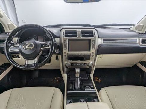 Used 2020 Lexus GX 460 Premium w/ Premium Package AWD/4WD image 24