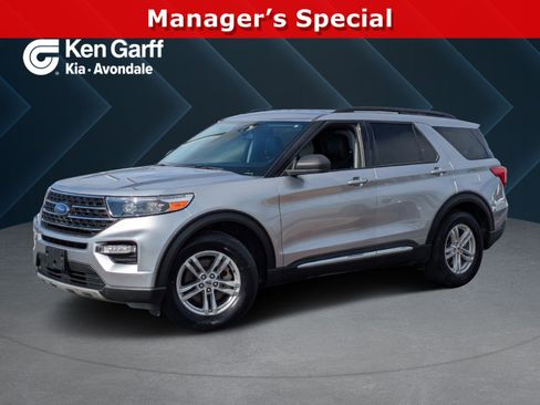 Used 2022 Ford Explorer XLT w/ Equipment Group 202A image 1