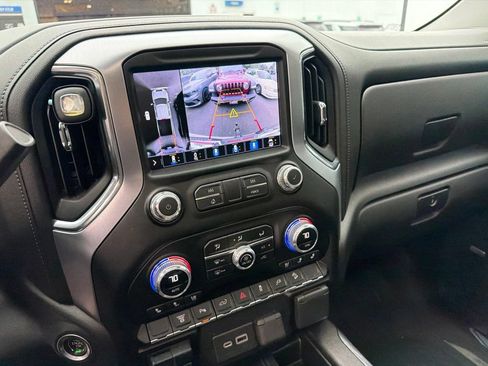 Used 2023 GMC Sierra 3500 SLT w/ SLT Premium Package AWD/4WD image 3