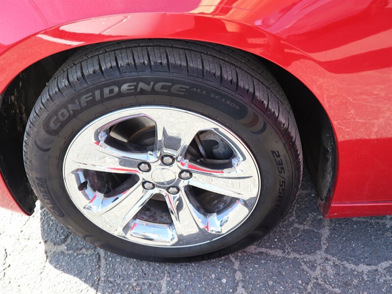 Used 2013 Dodge Charger R/T RWD image 11