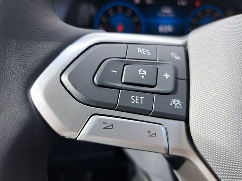 New 2026 Volkswagen Atlas Cross Sport SEL Premium R-Line image 15