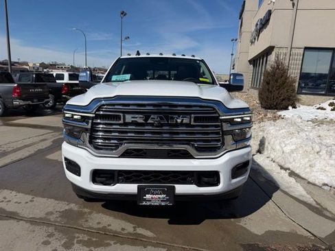 New 2026 RAM 2500 Limited AWD/4WD image 2