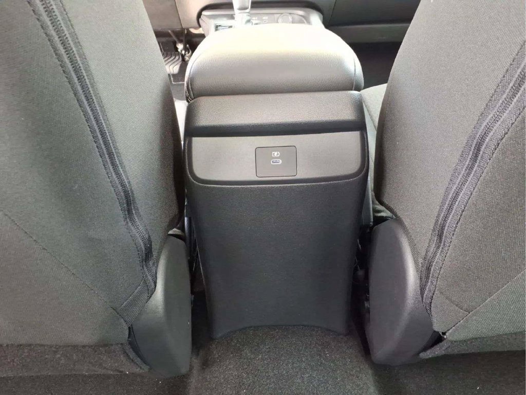 New 2027 Nissan Sentra S w/ Floor Mat Package FWD image 16