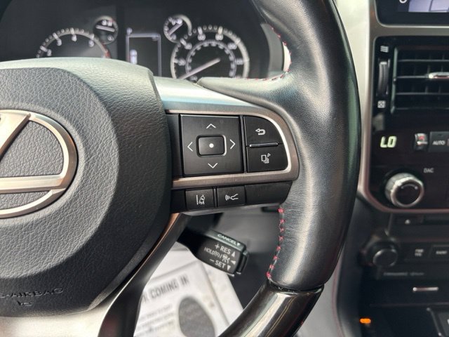Used 2022 Lexus GX 460 Luxury w/ Accessory Package AWD/4WD image 16