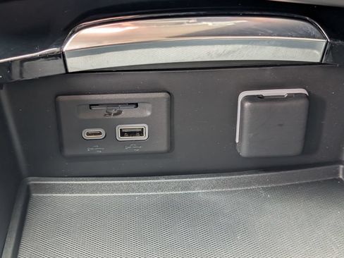 Used 2023 Buick Envision Essence w/ Technology Package I AWD/4WD image 34