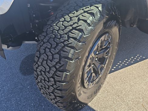 Used 2024 Ford Bronco Raptor image 34