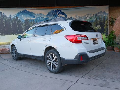 Used 2018 Subaru Outback 3.6R Limited w/ Popular Package #2 image 4
