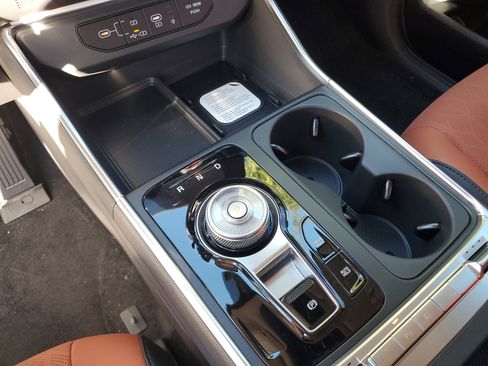 New 2026 Kia Carnival SX w/ SX Dark Edition Package image 25