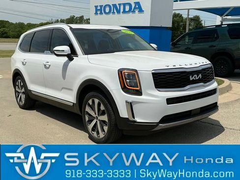Used 2022 Kia Telluride EX w/ EX Premium Package FWD image 1