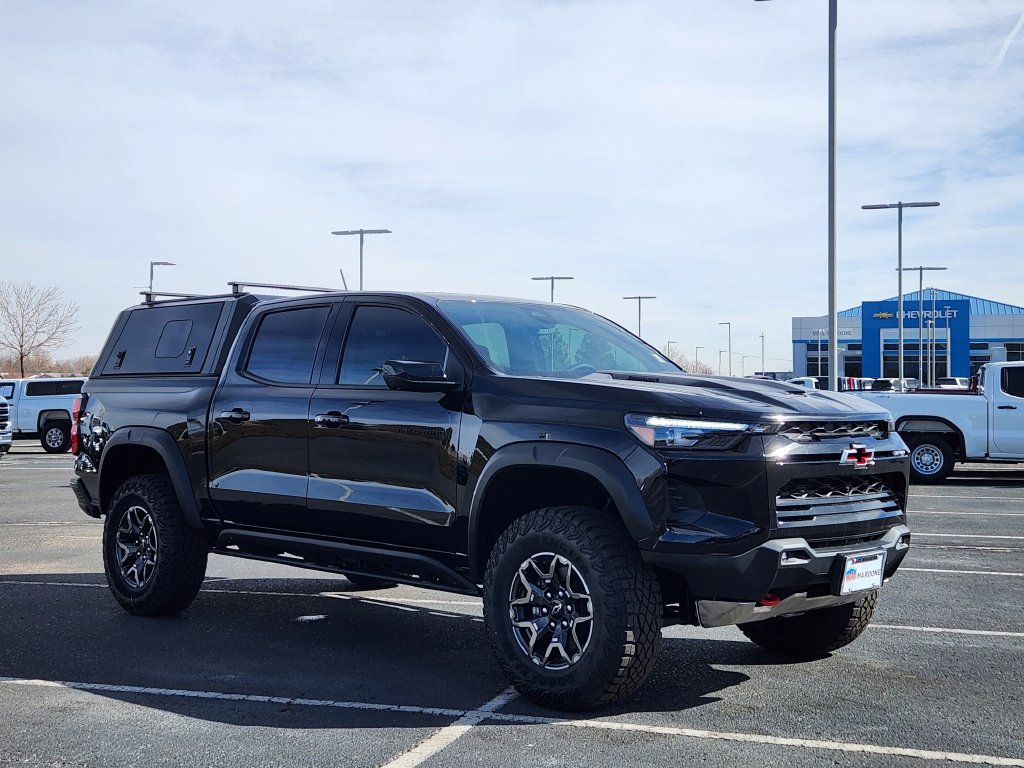 New 2026 Chevrolet Colorado ZR2 w/ Technology Package AWD/4WD image 4