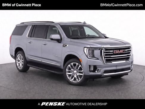 Used 2023 GMC Yukon XL SLT w/ SLT Premium Package AWD/4WD image 1