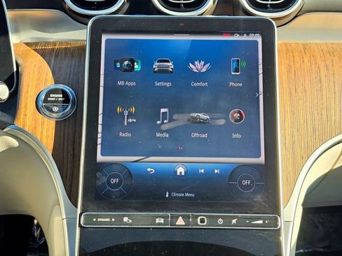 Used 2023 Mercedes-Benz GLC 300 4MATIC image 38