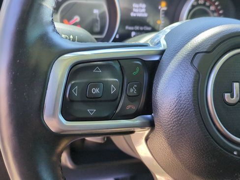 Used 2020 Jeep Gladiator Rubicon AWD/4WD image 16