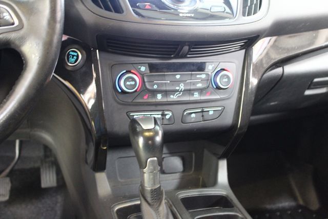 Used 2017 Ford Escape Titanium AWD/4WD image 20
