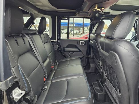 Used 2023 Jeep Wrangler Unlimited Rubicon 4xe w/ Safety Group AWD/4WD image 12
