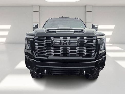 Certified 2025 GMC Sierra 2500 Denali Ultimate w/ Max Trailering Package image 2
