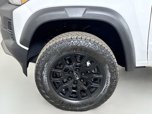 New 2026 Chevrolet Colorado Trail Boss AWD/4WD image 19