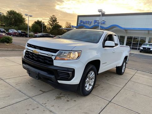 Used 2022 Chevrolet Colorado LT w/ Fleet Safety Package RWD image 4