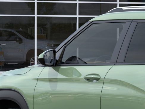 New 2026 Chevrolet TrailBlazer LT w/ Convenience Package FWD image 15