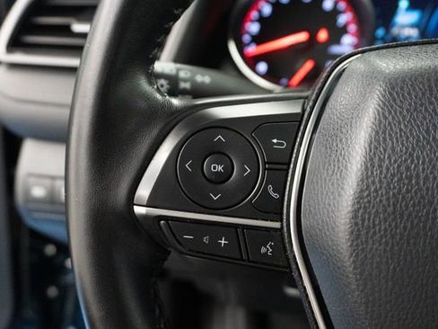 Used 2019 Toyota Camry XSE FWD image 6
